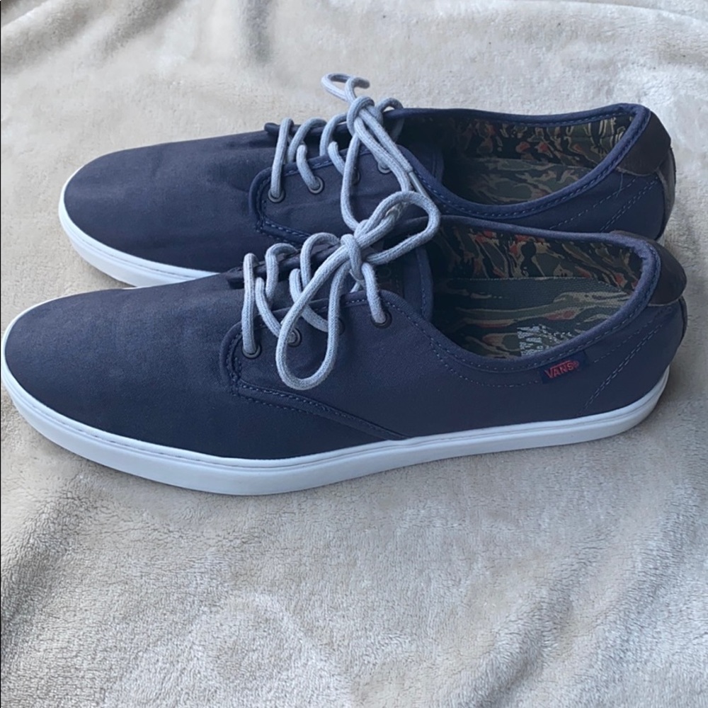 *sold*Navy Vans - Picture 3 of 10